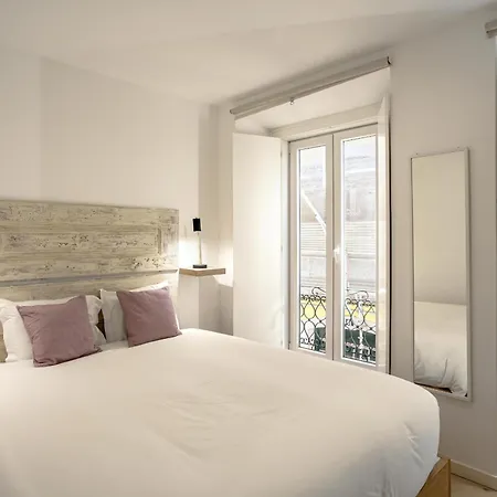 Downtown Modern By Homing Apartament