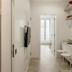 Apartment Downtown Modern By Homing