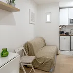 Apartment Downtown Modern By Homing *